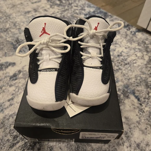 Jordan 13 retro (make an offer) - Picture 2 of 4